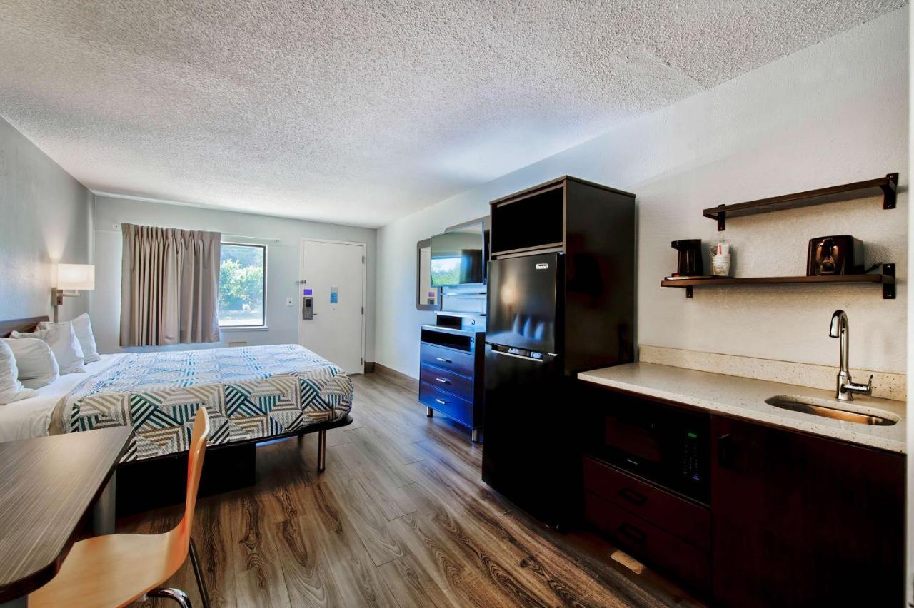 Motel 6 Birmingham, Al - Medical Center - Inverness Hwy 280 Exterior photo